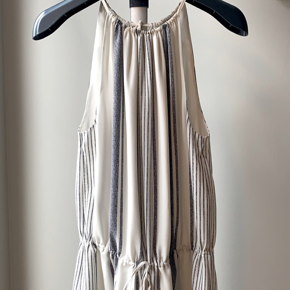 Joie Sief silk dress - fits like S/M - Picture 5 of 7